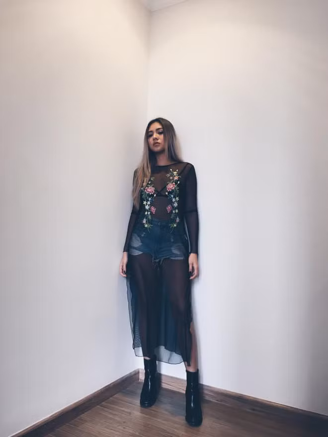 Cũng chính nhờ những lần xuất hiện trước đây, cô nàng 9X sở hữu gương mặt đẹp là này từng xuất hiện rất nhiều TVC quảng cáo.