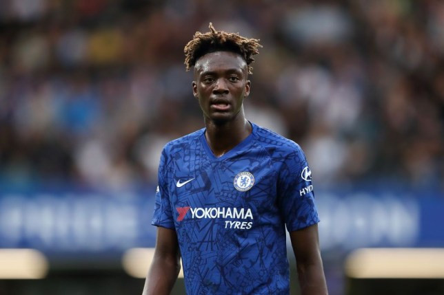 Hợp đồng hiện tại của Abraham với Chelsea hiện chỉ còn hiệu lực đến mùa Hè 2022, và mức lương mà số 9 mới của Chelsea đang nhận là 50.000 bảng/tuần. Theo xác nhận của phóng viên Fabrizio Romano, Chelsea và Tammy Abraham đã thành công trong việc thông qua các thỏa thuận trong bản hợp đồng mới.