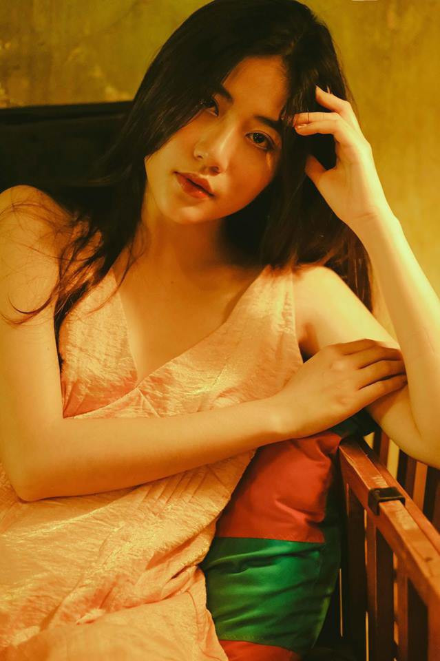 Bên cạnh đó, Thùy Linh còn tếu táo đùa rằng: "Không biết có ai vì em mà sau này viết nhạc tình không nhỉ?"