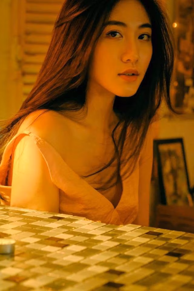 Hot girl lookbook Sai thanh khien van nguoi say anh mat