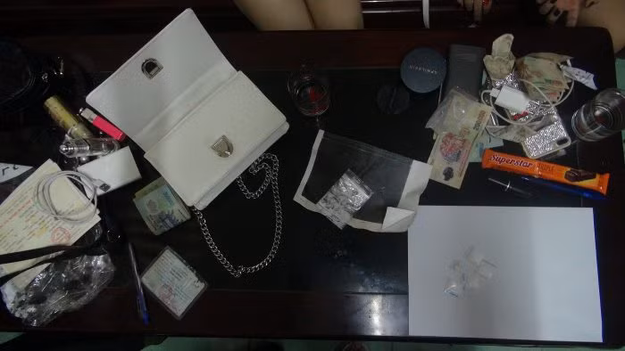 Nickname Minh Hải chia sẻ: "Đúng là kiểu quen tiêu tiền rồi lao động chân chính không muốn. Kiếm tiền kiểu buôn bán ma túy như này nhanh giàu hơn".