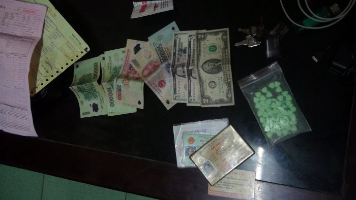 Ngay sau khi những hình ảnh và tang chứng của hai hot girl tàng trữ chất ma túy được phát đi dân tình trên MXH đã nhanh chóng có những phát biểu của riêng mình.