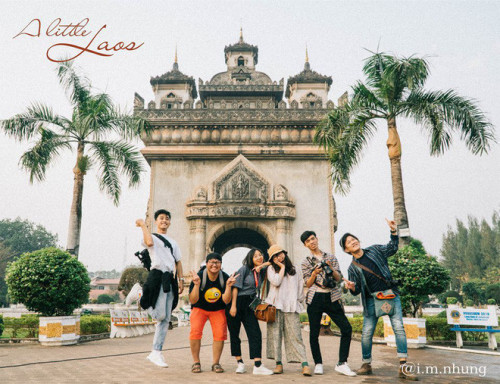 Mới đây trên MXH, bộ ảnh của nhóm bạn du lịch tại Lào đã khiến cộng đồng mạng chú ý. Điều đặc biệt đó là khung cảnh ở các công trình tại đất nước "Triệu Voi" mà nhiều người vui tính còn ví như "Paris của Đông Nam Á".