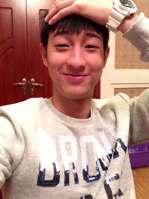 Sự nhí nhảnh của Hồng Nam đã làm say đắm không biết bao nhiêu cô gái trong nước lẫn nước ngoài. Ảnh: FBNV.