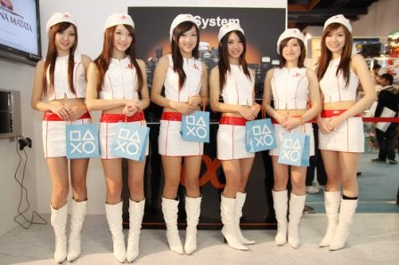 Cuối năm, các công ty thường tổ chức nhiều sự kiện khiến nhu cầu tuyển MC, PG tăng cao, đây là cơ hội cho các bạn trẻ có ngoại hình xinh xắn khéo ăn nói.