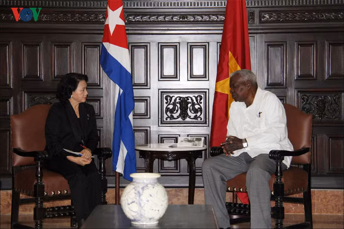 Trước đó, chiều 29/11, Chủ tịch Quốc hội Nguyễn Thị Kim Ngân đã hội kiến với Chủ tịch Quốc hội Cuba Esteban Lazo.