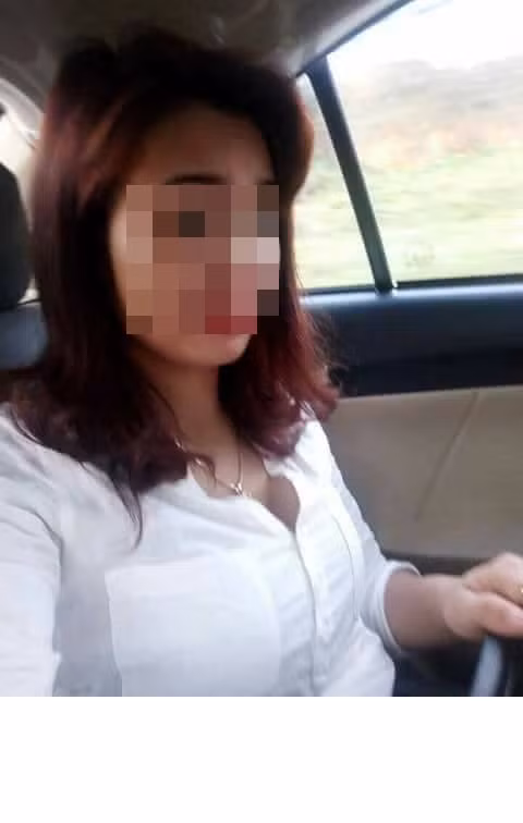 Theo dõi những thông tin về sự vụ liên quan đến nữ phượt thủ quê Vĩnh Phúc này, rất nhiều dân mạng đã nêu ý kiến, thể hiện sự bức xúc của bản thân. Cụ thể thành viên có nickname Phương Thảo nêu ý kiến rằng: "Thân gửi cô gái, cả chặng đường dài từ Mộc Châu về đến gốc đa Phúc Yên khá dài, mệt mỏi. Vậy mà cô nỡ lòng nào gọi người đến gây sự để bùng tiền taxi. Nếu không có đủ thì một là bắt xe khách về, hai là có thể xin khất chú. Trước đó bạn có gọi taxi của một người khác nhưng chê đắt bạn không đi, rồi đến chỗ taxi của chú T. mang biển kiểm sát 26A 00***, sau khi trả giá chú đồng ý chở cô về địa chỉ mong muốn".