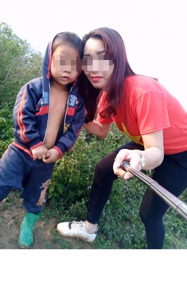 Sau khi những thông tin người tài xế taxi được đăng tải trên mạng đã thu hút được sự chú ý từ cộng đồng mạng. Rất nhiều người đã truy tìm tung tích của cô gái mang danh phượt thủ trên, bên cạnh đó là liên hệ với người lái taxi trên để xác nhận lại thông tin.