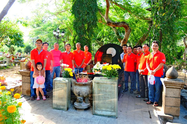 Hệ thống nhà tù này được người Pháp xây dựng để giam và đày ải gần 20.000 chiến sĩ cách mạng kiên trung. Ngày nay, Côn Đảo là một khu di tích lịch sử cách mạng vượt trên mọi thời đại, là điểm đến không chỉ của người dân Việt Nam mà cả nhiều du khách nước ngoài.