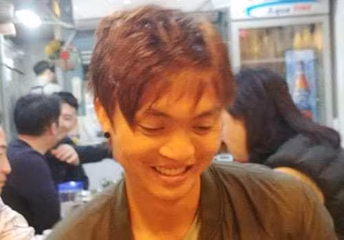 Nickname Quang Tuấn chia sẻ: "Từ chàng lãng tử theo kiểu Nhật Bản, Tuấn Anh bỗng dưng biến thành một hot boy đúng chất Hàn Quốc."