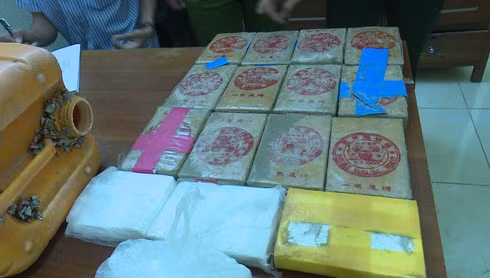 Vi sao Quang Nam khoi to vu 26 banh heroin dat bien?