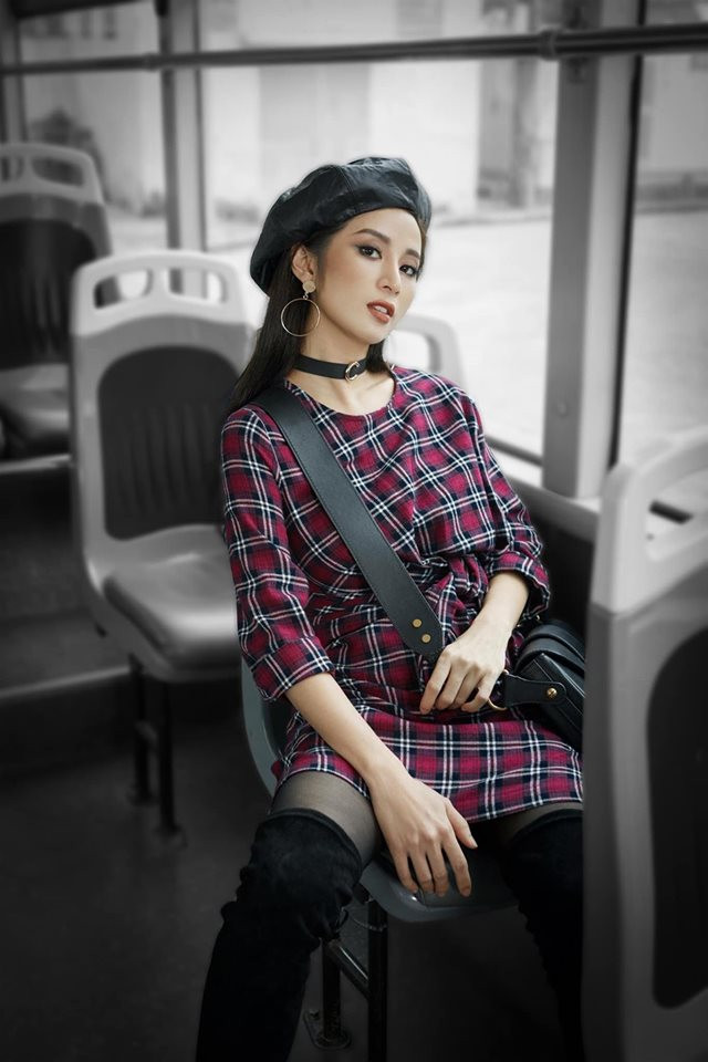 Theo định nghĩa đơn giản, hot trend chụp ảnh điểm màu là dạng nền bức ảnh được "phù phép" thành đen trắng, chủ thể vẫn giữ được màu sắc nổi bật hẳn lên, qua đó tạo sự khác biệt trong hình ảnh.