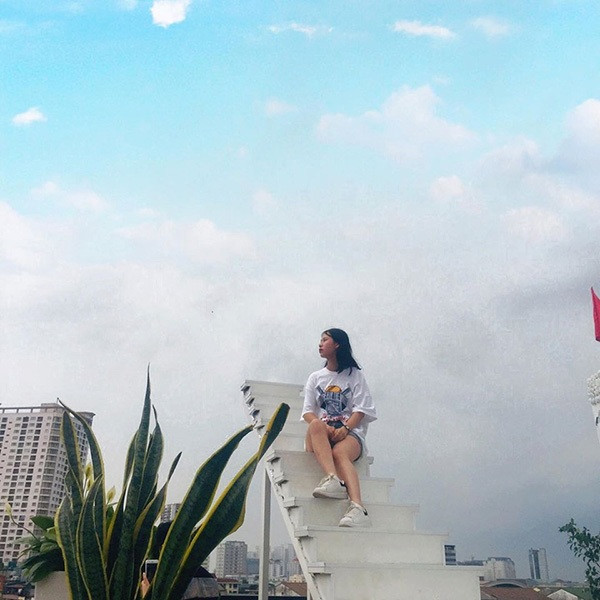 Nhiều bạn trẻ đã tag ngay bạn bè, người thân vào địa điểm du lịch này, lên kèo lịch cuối tuần đến đây để chụp ảnh, check-in.