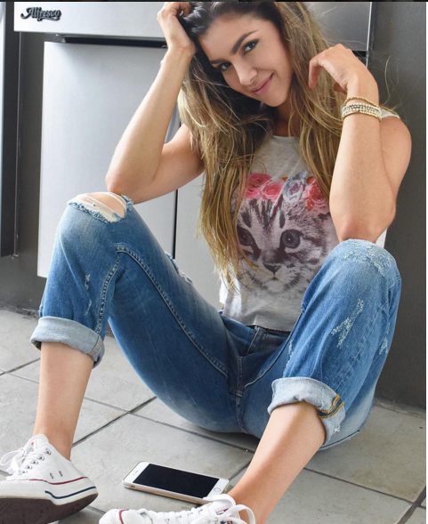 Anella Sangra hiện là người mẫu, huấn luyện viên, chuyên gia dinh dưỡng tại một phòng tập gym. Chưa dừng lại ở đó, cô còn là HLV riêng cho một số ngôi sao và người nổi tiếng ở Colombia.