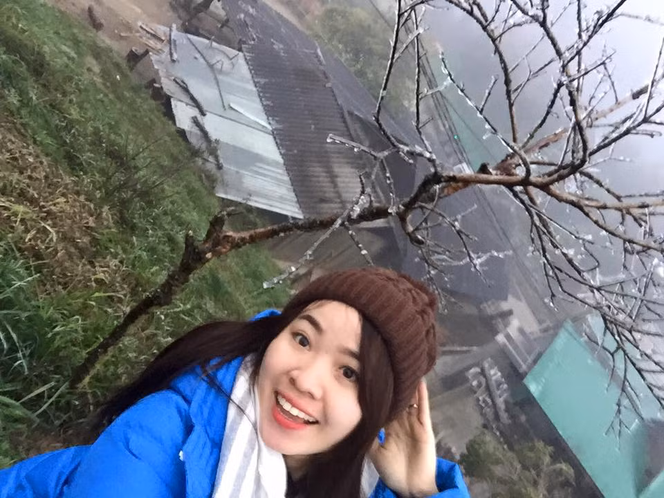 Được biết, tuyết rơi ở Kỳ Sơn bắt đầu từ ngày 24/1 và kéo dài sang tận đến hôm sau. Theo một số người dân tại đây cho biết, có nơi tuyết dày lên tới gần 20 cm và nhiệt độ đã giảm xuống mức -2 độ C.