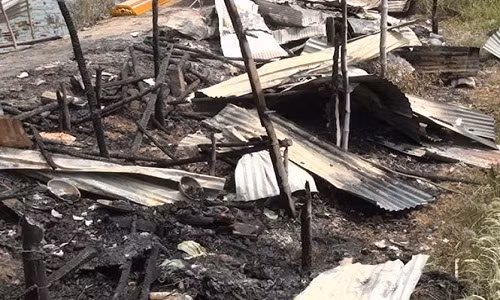 Vu hoa hoan thieu 3 can nha, cu ong khong kip thoat