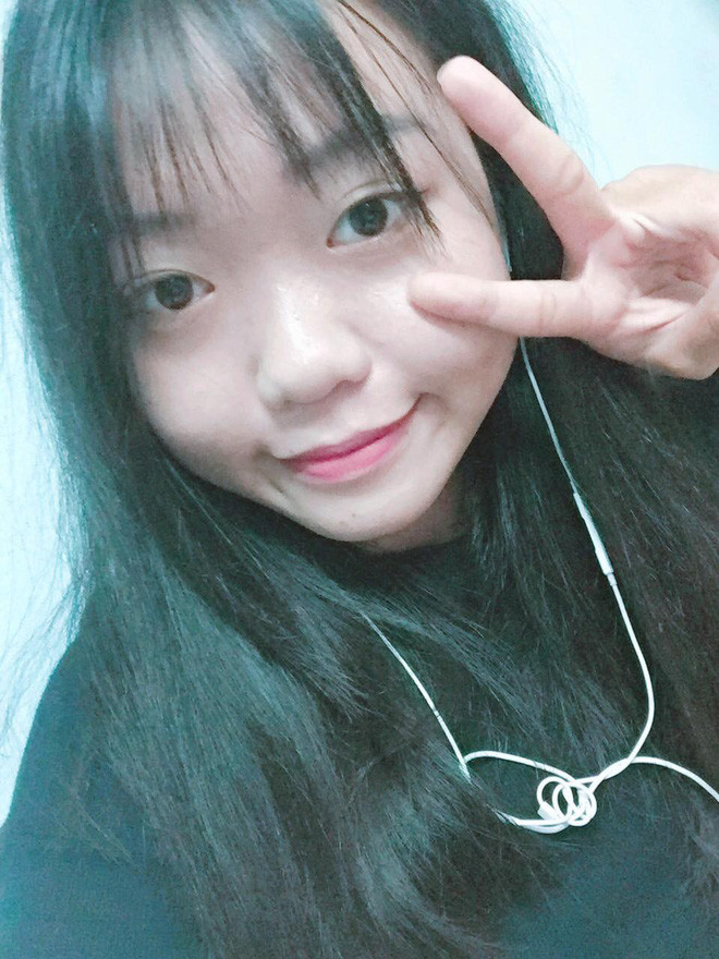 Chia sẻ với nhiều người, Kim Tuyến thừa nhận: "Mình đã đi nâng mũi vì mũi tự nhiên của mình rất thấp. Mình chỉ nâng mũi thôi mà khuôn mặt và phân môi cũng đã thay đổi nhiều đến nỗi mọi người tưởng mình vừa làm mũi vừa tiêm môi hay gọt cằm."