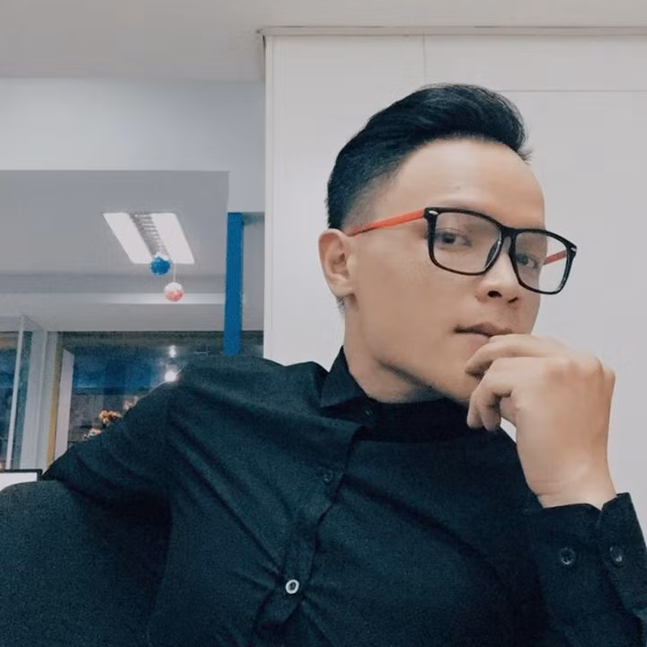 Từ một chàng trai mập mạp, giờ đây Dũng Toàn đã có thể tự tin, thoải mái diện trang phục yêu thích.