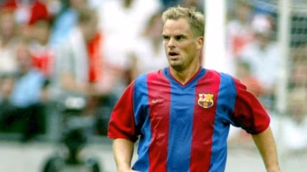 Frank De Boer ừng lên ngôi vô địch Champions League mùa giải 1994/95 cùng Ajax vừa được bổ nhiệm ngồi vào ghế nóng tại Giuseppe Meazza sau khi Roberto Mancini bị sa thải.