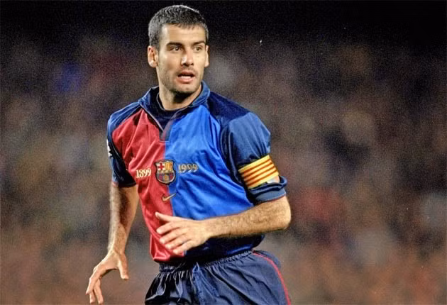 Sau những vinh quang cùng Barca, Bayern Munich, Pep Guardiola tiếp tục thử thách bản thân tại giải Ngoại hạng cùng Manchester City. Khi còn theo nghiệp quần đùi áo số, Pep sở hữu 6 chức vô địch La Liga cùng nhiều danh hiệu cao quý khác trong hơn một thập kỷ chơi cho Barcelona.