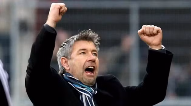 Urs Fichers cùng FC Basel tham dự đấu trường châu Âu với tư cách của nhà đương kim vô địch Thụy Sỹ.