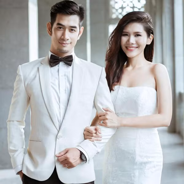 Minh Ngọc và Bảo Châu được nhiều bạn trẻ biết tới là một cặp trai tài gái sắc của đất Sài thành. Chàng Minh Ngọc là một thợ xăm khá nổi tiếng còn nàng Bảo Châu là một stylist đầy cá tính.