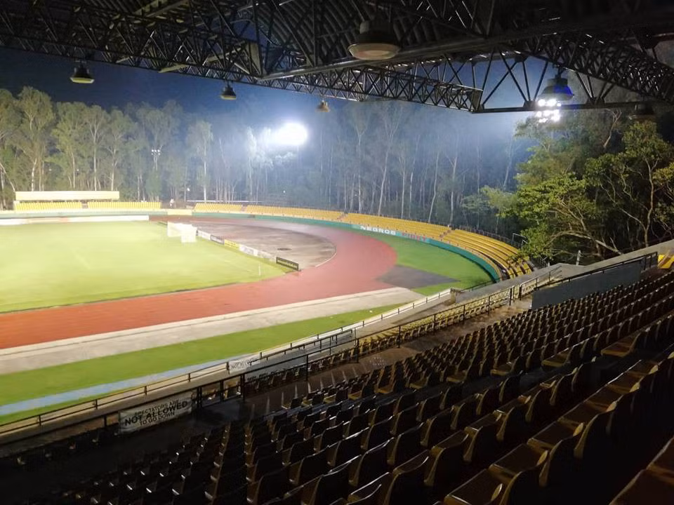 SVĐ Panaad có sức chứa hơn 9.000 chỗ ngồi, là sân nhà của CLB Ceres Negros. Sân khánh thành năm 1998, trải qua 3 lần cải tạo vào các năm 2007, 2010 và 2011.