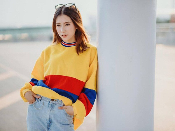 Sống mũi cao, nét mặt lai Tây khiến Thiên An xinh đẹp nổi bật.