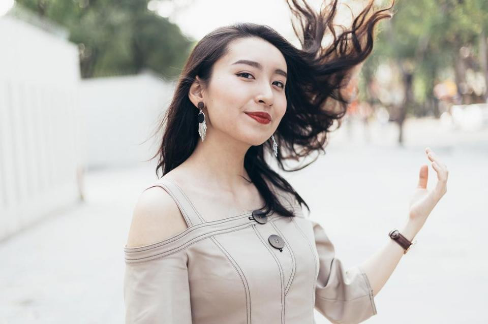 Theo chia sẻ của Phương Hà, lý do cô quyết định trở thành một vlogger vì cảm nhận được những điều đó mình có thể làm và rất hứng thú với công việc đang làm. Sau khi thử một vài những công việc khác nhau, cô nàng này nhận ra là mình thích nói, thích được chia sẻ và hứng thú với việc làm video.