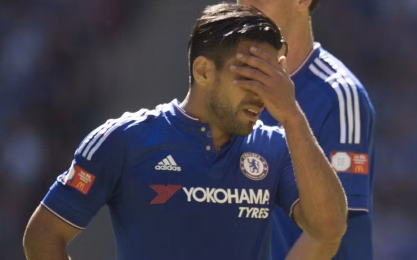 Radamel Falcao có mùa giải không thành công cùng Man United. Mùa giải này, Falcao chuyển sang đá cho Chelsea và chắc chắn anh phải xóa bỏ mọi hình ảnh tồi tệ của mình trong mùa giải qua. Tại Man United sau 26 trận đấu, Falcao chỉ có được 4 bàn thắng.