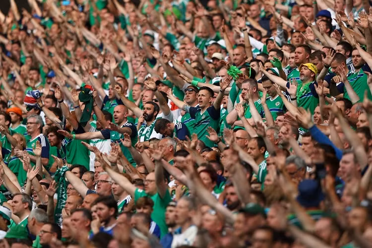 Còn với Ukraine, với 2 trận thua họ gần như chắc chắn sẽ dừng bước tại giải đấu hấp dẫn nhất châu Âu, bởi ở trận đấu cuối họ phải gặp Ba Lan, một đối thủ hoàn toàn hơn họ về đẳng cấp.