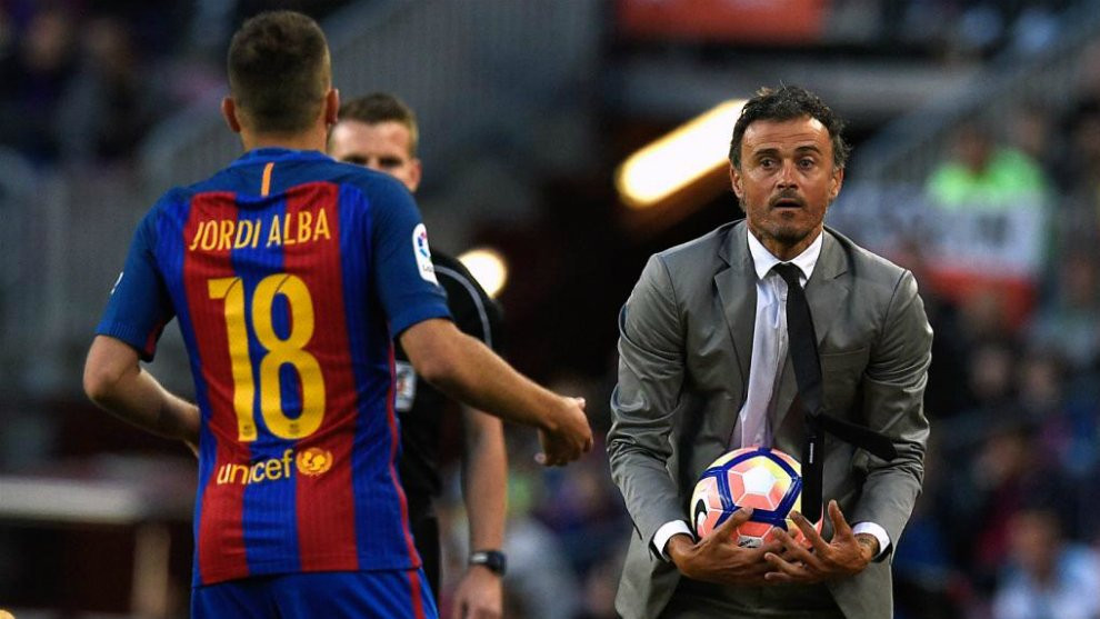 Chuyển nhượng bóng đá từ AS, cuộc đàm phán gia hạn hợp đồng giữa Barcelona và Jordi Alba ngày càng bế tắc vì mong muốn của 2 bên cách xa nhau.