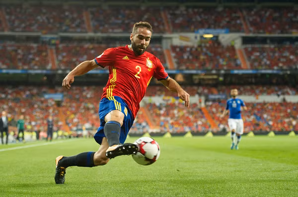 Ngoài Ramos, Dani Carvarjal cũng là vị trí được chú ý khi phải chống chọi với những pha dạt biên của Ronaldo.