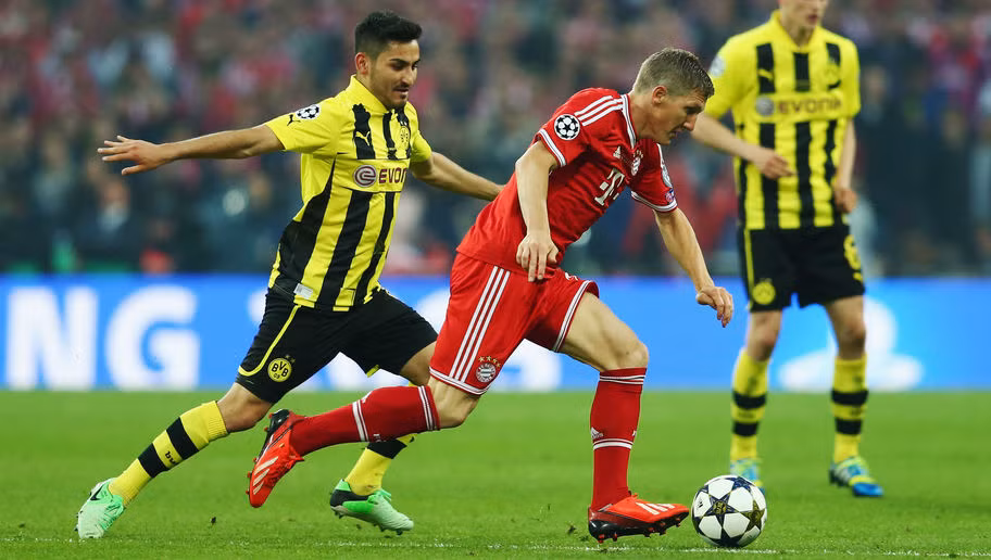 Một năm ngọt ngào của người Đức khi Bayern Munich lẫn Dortmund đều thể hiện phong độ vượt trội ở đấu trường châu Âu. Cả hai cùng vượt qua những đối thủ sừng sỏ như Real Madrid hay Barcelona để đặt chân đến Wembley nhưng đáng tiếc chỉ có một nhà vô địch.