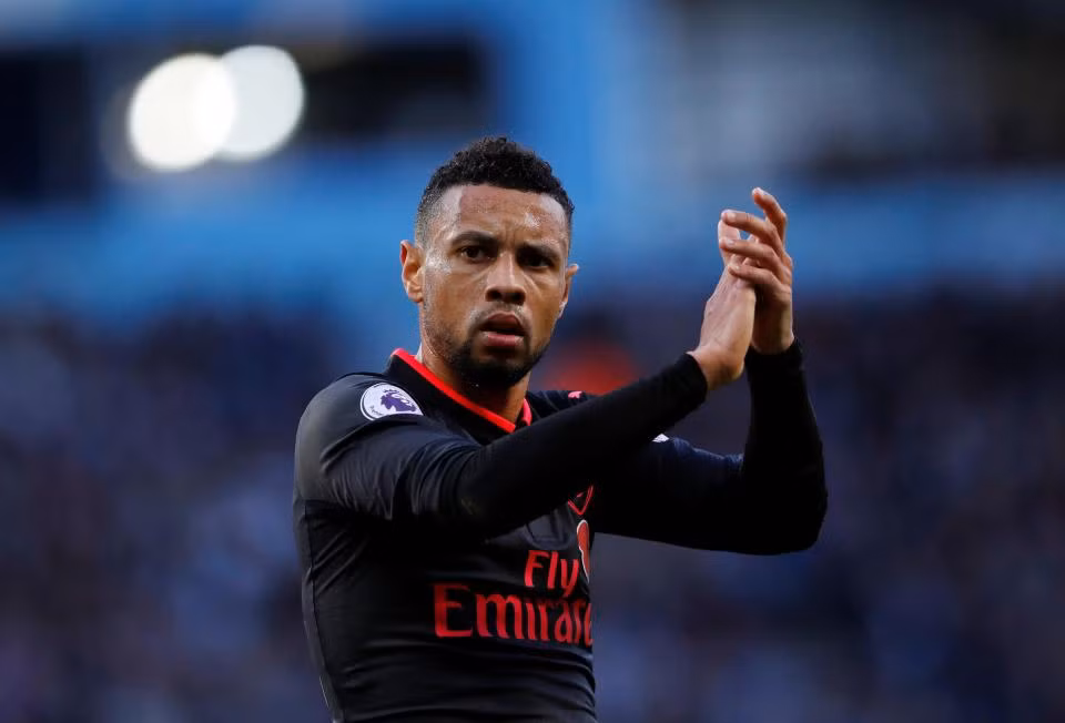 Sau trận hòa Chelsea ở cúp Liên đoàn Anh, HLV Wenger xác nhận, tiền vệ người Pháp - Francis Coquelin sẽ chia tay sân Emirates để gia nhập Valencia. Ảnh: Mirror