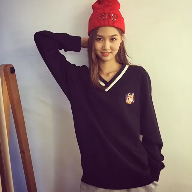 Theo nhiều người nhận xét, thì Um Ye Jin tỏ ra già hơn so với ngoài đời khi chụp những shoot ảnh thời trang.