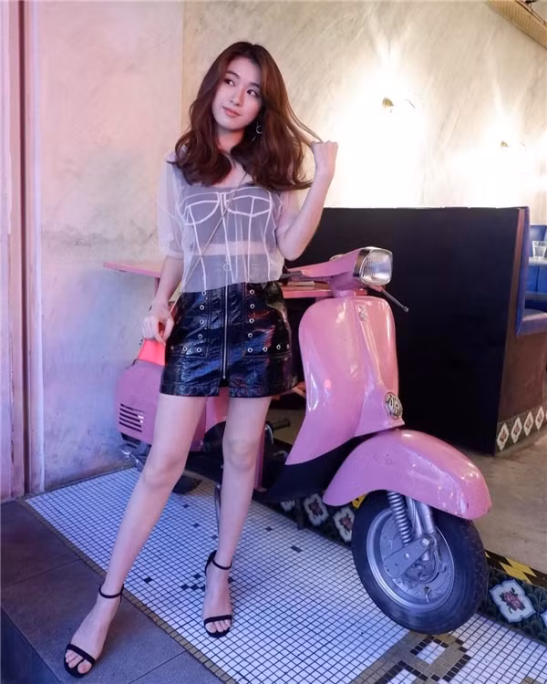 Chưa dừng lại đó, mới đây Kendra Sow cũng là một trong những gương mặt đại diện cho Malaysia tham gia vào sự kiện Influence Asia (Gương mặt ảnh hưởng tới giới trẻ Đông Nam Á) diễn ra vào tháng 5/2017.