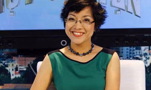 MC Việt xấu hổ với tai nạn “nhầm từ chết người“ MC Viet xau ho voi tai nan “nham tu chet nguoi“