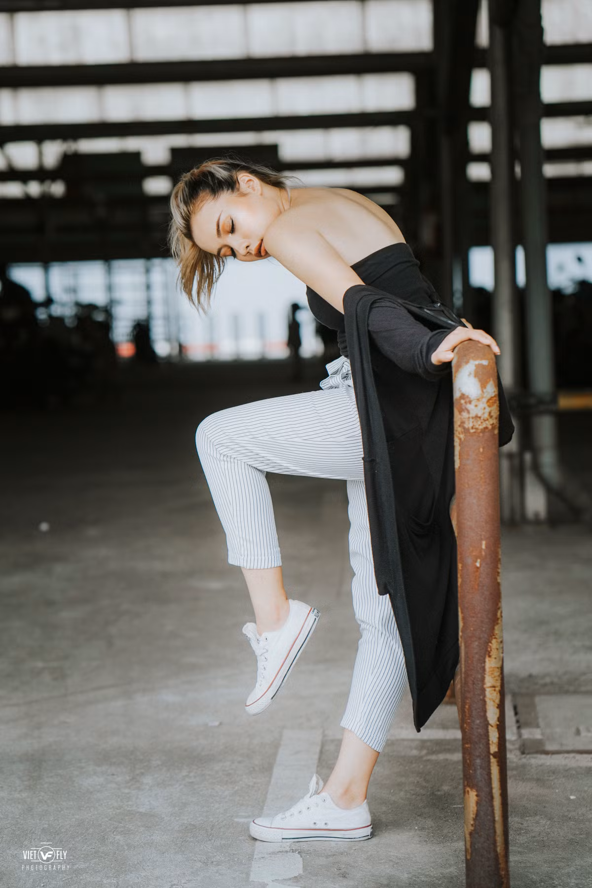 Kamila Nguyễn sinh năm 1999 hiện đang học tập và sinh sống tại Hải Dương. Cô bạn này có bố là người Việt và mẹ là người Nga. Sau thời gian gian định cư tại Nga, người đẹp lai Việt - Nga này đã trở về Việt Nam và ổn định cuộc sống.