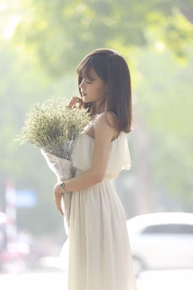 Mở lòng chia sẻ với PV Kiến Thức, Quỳnh Anh nói: "Những người thân bên ngoại nhà em đều có năng khiếu vẽ và em được thừa hưởng gen đó từ nhà ngoại".