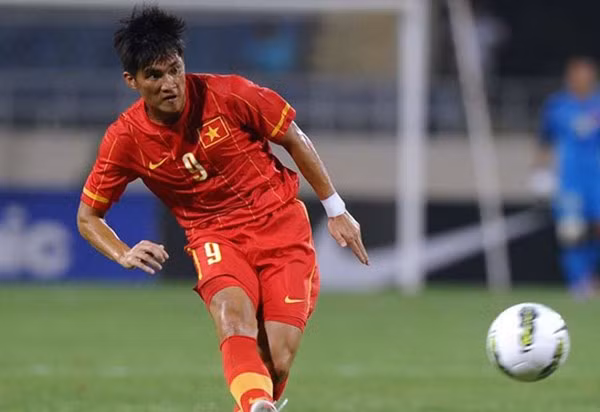 AFF Cup 2016 cũng là lần cuối cùng Công Vinh tham dự giải đấu này. Anh đang đứng trước cơ hội vượt qua nhiều chân sút kể trên để nâng cao thành tích của mình. Nếu ghi được 5 bàn thắng nữa, Công Vinh sẽ trở thành chân sút tốt nhất lịch sử các kì AFF Cup (Tiger Cup).