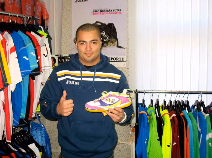 Ảnh sử dụng: Facebook nhân vật.