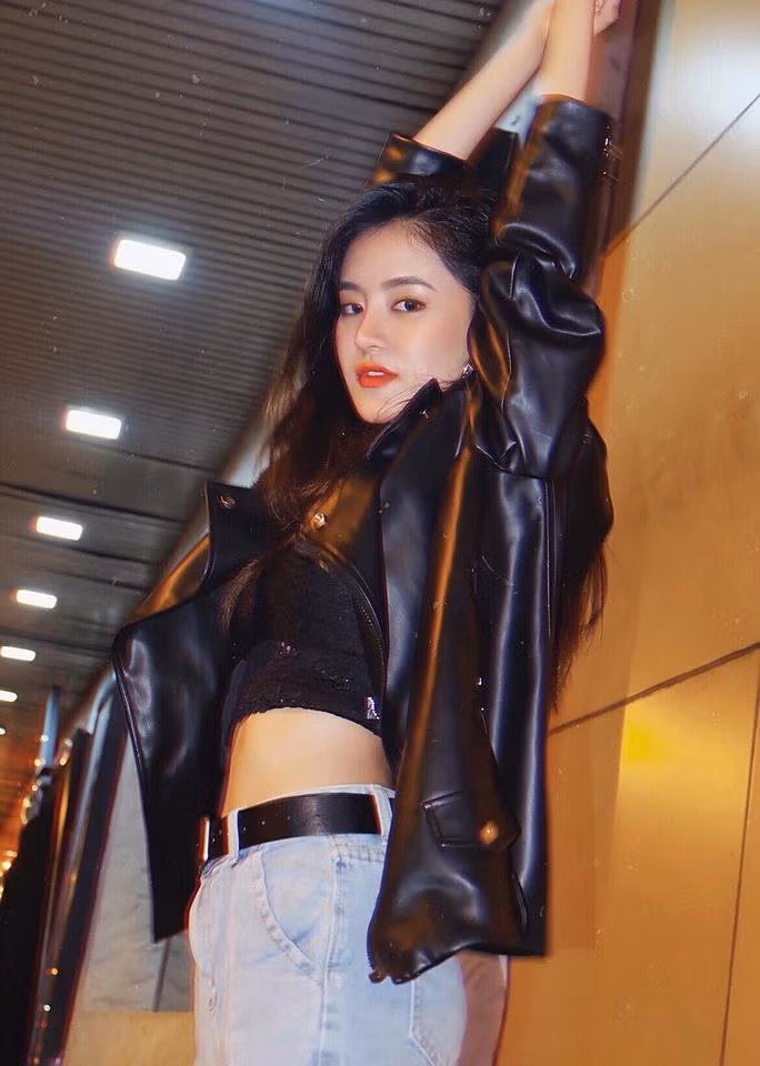 Hiện tại, Trâm Ngô cũng được biết đến khá nhiều và có lượng người yêu mến nhất định. Tuy nhiên, cô vẫn khẳng định mình chưa nổi tiếng mà mới chỉ được biết đến nhiều hơn một chút.