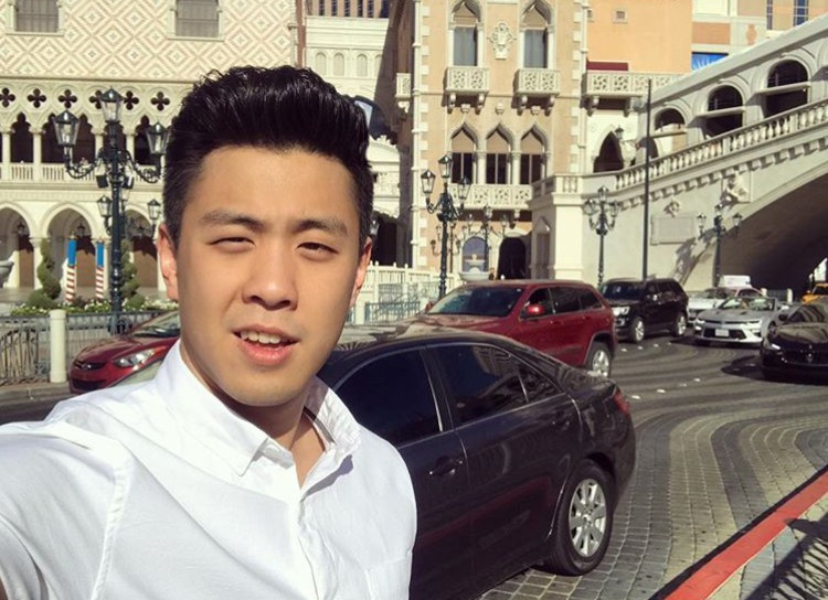 Anh chàng hot teen Việt này liên tục đăng tải những bức ảnh check-in tại Mỹ khiến nhiều người phát thèm và muốn một lần được đặt chân tới đây.