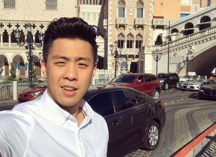 Anh chàng hot teen Việt này liên tục đăng tải những bức ảnh check-in tại Mỹ khiến nhiều người phát thèm và muốn một lần được đặt chân tới đây.