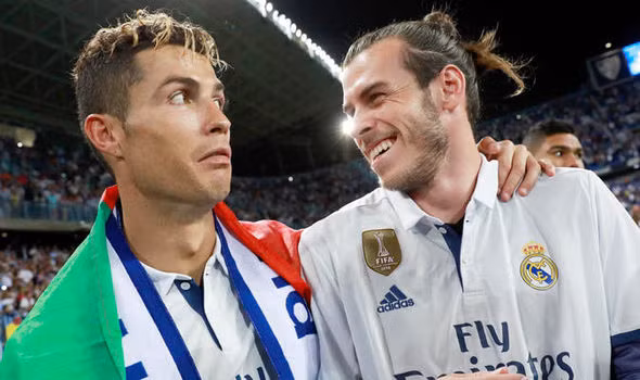 Chuyển nhượng bóng đá từ Marca, sau sự ra đi của Ronaldo, Bale được chọn làm ngôi sao mới tại Real Madrid.