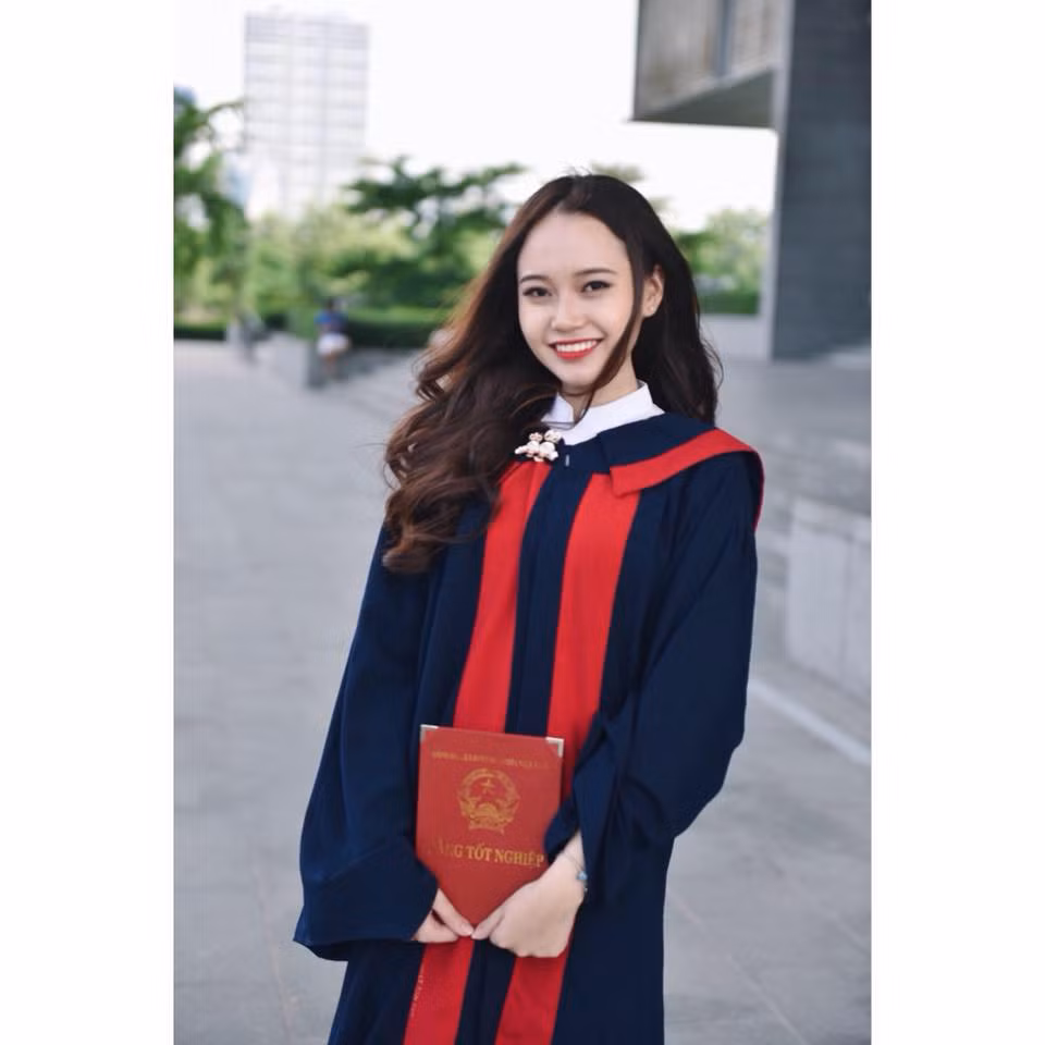 Theo hot girl Anh Thư, câu nói chính xác của mình là: "không có một người để ghi bàn và ĐỀU chuyển hóa các bàn thắng thành cơ hội. Toàn những cơ hội xảy ra chứ không thể có bàn thắng!".