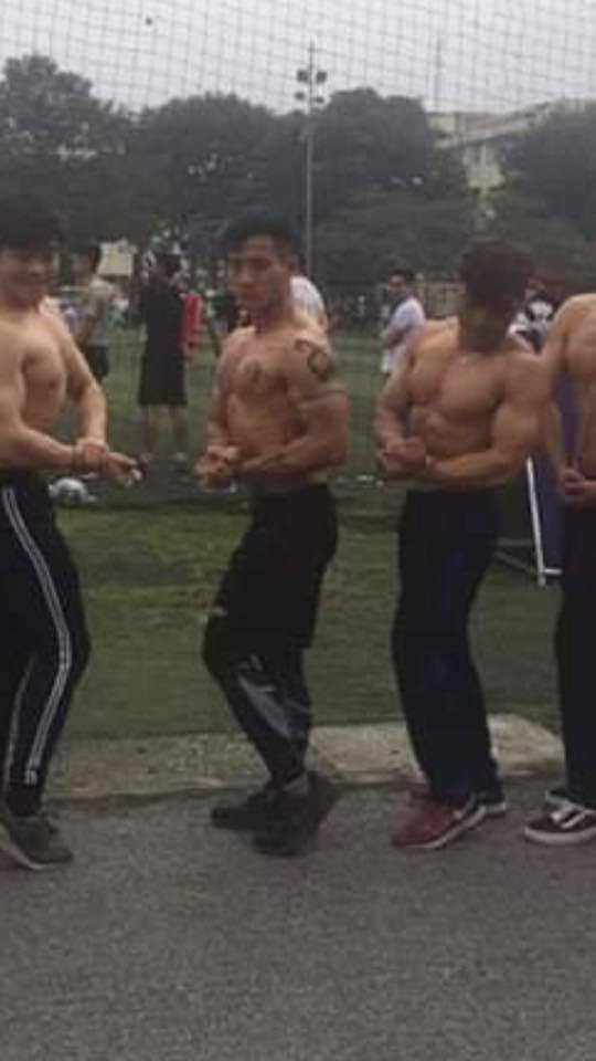 Vừa đẹp trai, lại còn body 6 múi, các nam thần Đại học hàng hải dễ khiến các cô gái phải "đổ rầm rầm".