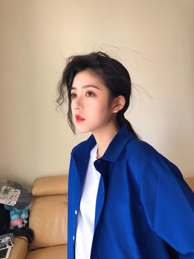 Dù chỉ nhìn thoáng qua thôi, cô bạn người Trung Quốc này cũng đã khiến trái tim nhiều người phải lỗi nhịp vì quá xinh đẹp.