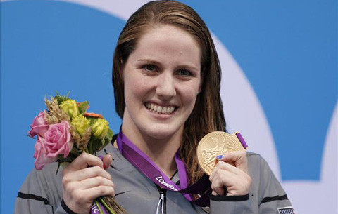 Anh Vien tap luyen cung voi VDV 4 lan vo dich Olympic-Hinh-2